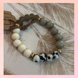 Boho Wood Bead Stretch Bracelet Gray & White